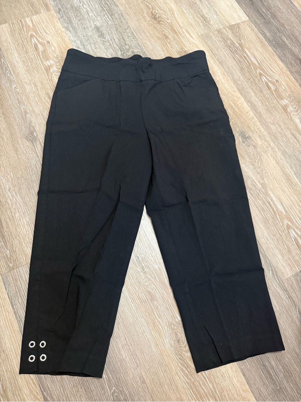 Coral Bay Black Cropped Wide-Leg Pants with Eyelet Hem